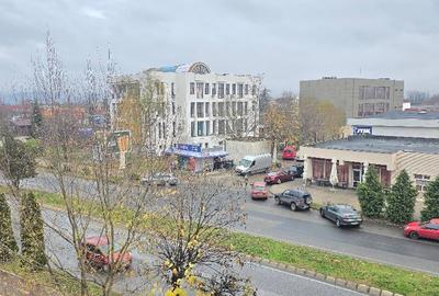 Inchiriez apartament 3 camere decomandat in Deva, bloc Casial, et 2 - 8