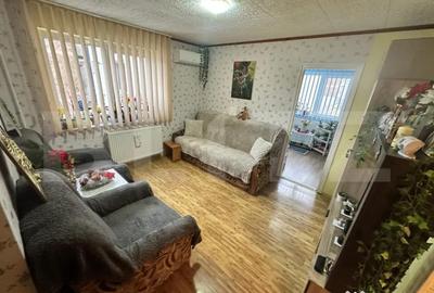 Apartament cu 3 camere semidecomandat în Gojdu - 3