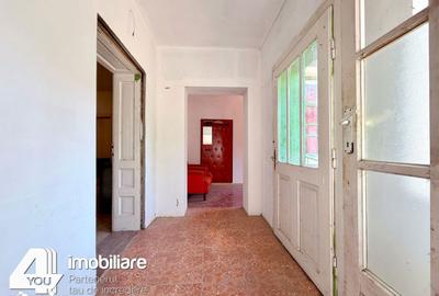 Casă cu 3 camere cu Teren 2114 Mp în Central - 13