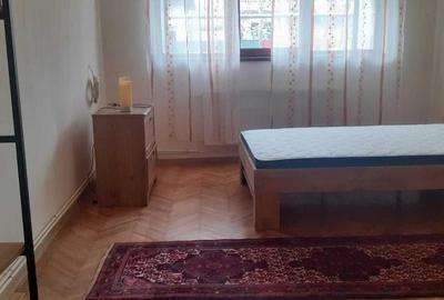 Casă cu 3 camere semidecomandat cu Canalizare în Central - 5