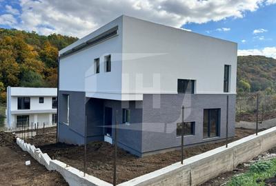 Casa Individuala finalizata, 2 garaje. zona Roata Faget Casa Individuala finalizata, 2 garaje. zona Roata Faget - 6