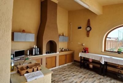 Casă cu 5 camere cu Teren 1052 Mp în Livada - 16