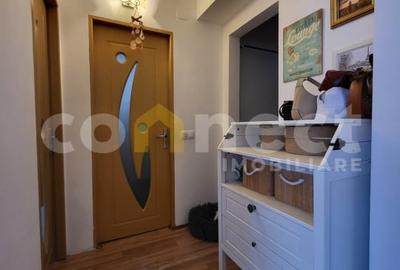 Apartament de 2 camere, semidecomandat, cu parcare. - 23