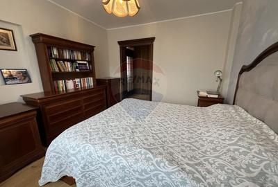 Casă cu 6 camere cu Teren 1200 Mp în Central - 6