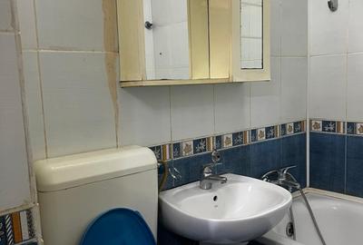 Apartament cu 2 camere semidecomandat în Progresul - 3