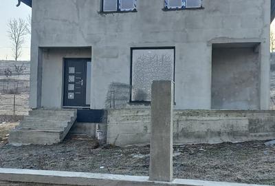 Casă cu 5 camere în Central