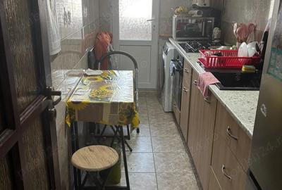 Vand apartament 2 camere, decomandat, Micro 21 - 8