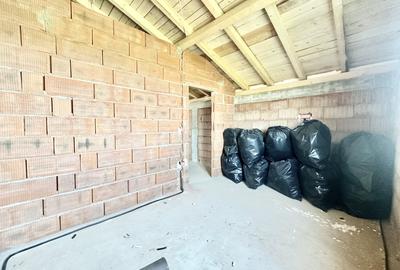 Duplex cu 4 camere cu Canalizare în Moșnița Veche - 16