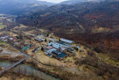 Teren ?i spa?ii industriale, com. Negreni, sat Bucea, jud. - 17