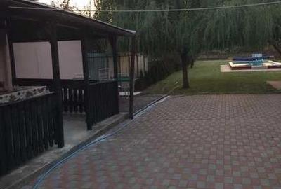 Casă cu 3 camere cu Teren 1400 Mp în Central - 1