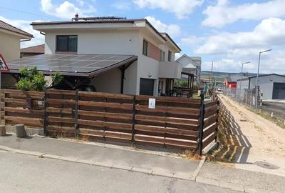 Casă cu 5 camere cu Teren 600 Mp în Gilău - 2