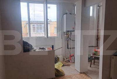 Garsoniera renovata, 30 mp, in zona Materna - 2