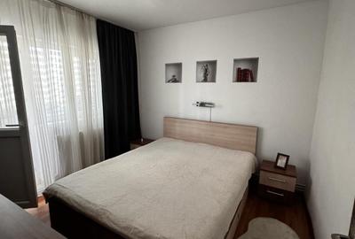 3 camere .. model decomandat ..  zona Lipovei .. etajul 3 - 11