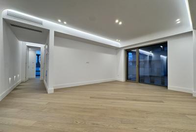 Apartament cu 3 camere decomandat în Vest - 1