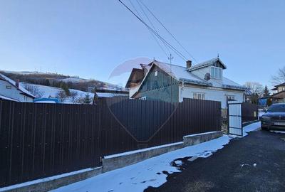 Casă cu 6 camere cu Teren 2803 Mp în Central - 5