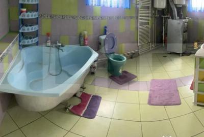 Casă cu 6 camere cu Teren 400 Mp în Rădăuți - 1