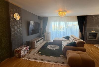 Apartament cu 4 camere semidecomandat, mobilat în Vest