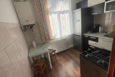 Apartament cu 2 camere decomandat în Central - 4