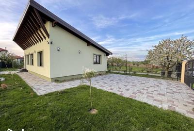 Casă cu 3 camere cu Teren 350 Mp în Vetiș - 12