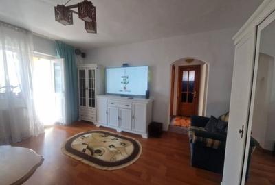 Apartament cu 2 camere semidecomandat în Central - 1