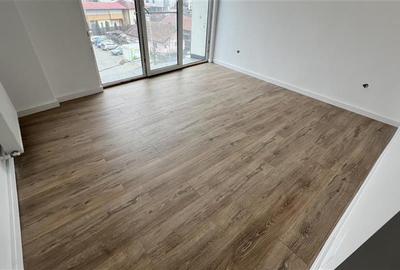 Apartament cu 3 camere semidecomandat în Dâmbul Rotund - 4