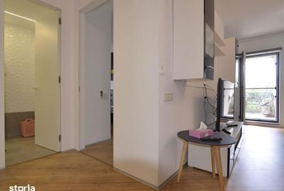 Apartament cu 3 camere, mobilat în Sud