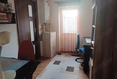 De vanzare vila S+P+1 ( 2 apartamente tip duplex) 7camere, 2 bai. - 7