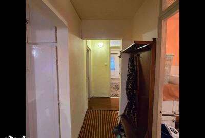 Apartament cu 3 camere decomandat în Decebal - 3