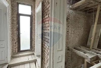 Casă cu 7 camere cu Teren 330 Mp în Vatra Luminoasă - 17