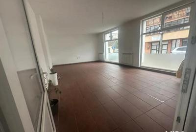 Casă cu 3 camere cu Teren 250 Mp în Central - 6