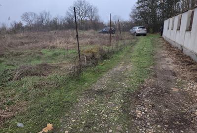 FARA COMISIOANE vind teren constructii de 650 mp cu gaze si curent aproape - 2