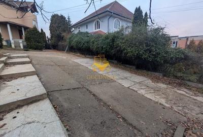 Casă individuală cu 9 camere cu Canalizare în Andrei Mureșanu - 30