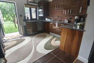 Casă cu 4 camere cu Teren 2600 Mp în Horodnic - 8