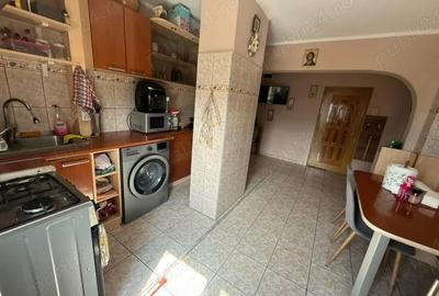 Apartament cu 4 camere în Central - 1
