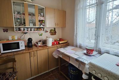 Casă cu 4 camere cu Teren 248 Mp în Central