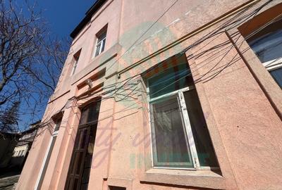 Apartament cu 3 camere semidecomandat, mobilat în Parcul Carol - 4