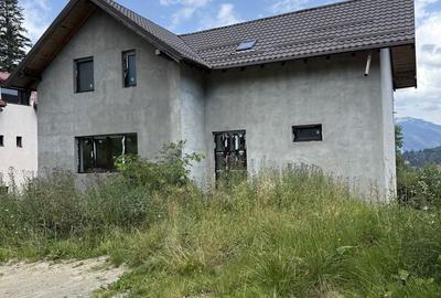 Casă cu 4 camere în Clăbucet - 8