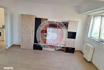Apartament cu 3 camere decomandat în Rahova - 1
