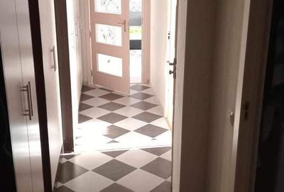 Apartament cu 2 camere decomandat în Central - 2