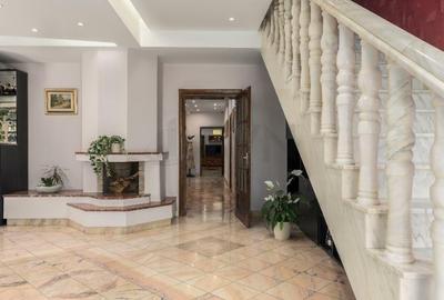 Casă individuală cu 9 camere cu Canalizare în Lacul Tei - 9