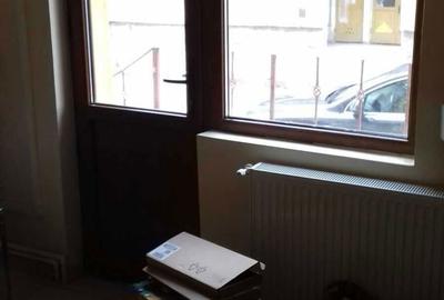 Spațiu comercial, de 50 mp, în Central - 5