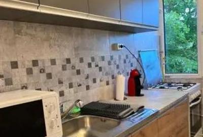 Apartament 3 camera / 60 mp / zona km 5 / AC / centrala proprie / loc parcare - 1