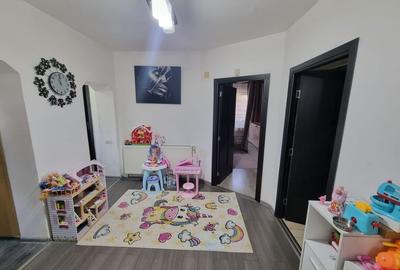 Bratianu  -casa cu deschidere pe colt - 10