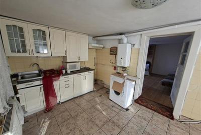 Casă individuală cu 5 camere cu Canalizare în Iris - 6