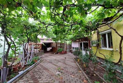 Casa cu 3 camere in Micalaca