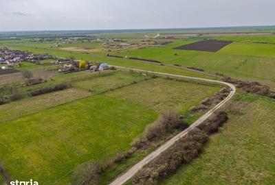 Teren de 2880 mp, în Central - 4