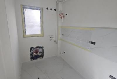 Spatiu comercial stradal + 4 locuri de parcare - 2
