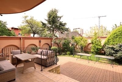 Parcul Carol, vilă impresionantă 700 mp și teren de 720 mp, Metrou 8 minute - 5