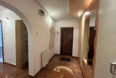 Apartament cu 2 camere decomandat în Sebastian