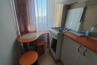 Garsonieră decomandată, mobilată în Vitan - 6